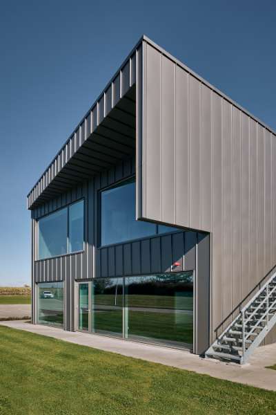 Steel-clad production powerhouse in Himmerland, Himmerlandskød, Nordre Ringvej 99, 9620 Aalestrup, Denmark